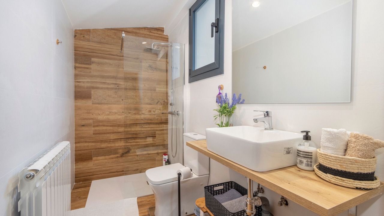 Photo of Bathroom in Montoliu de Segarra