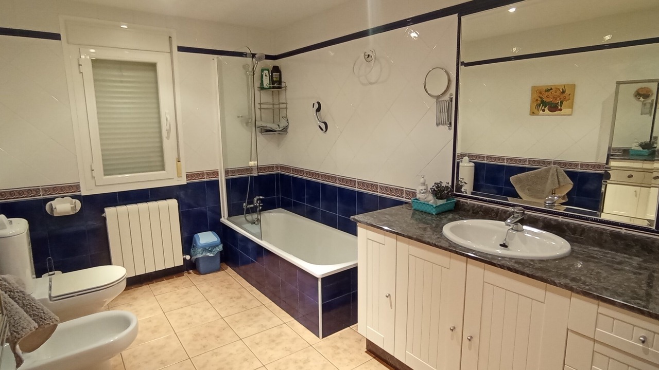 Photo of Bathroom in Villar de Olalla