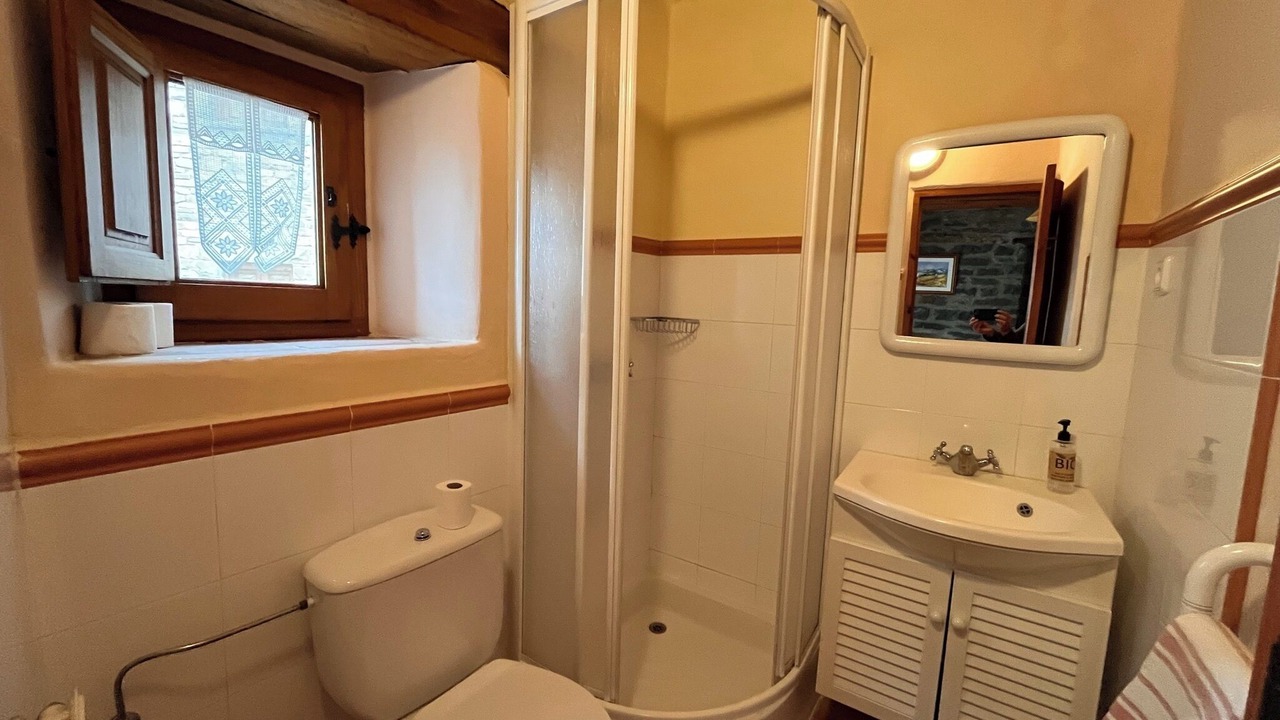 Photo of Bathroom in Coscojuela de Sobrarbe
