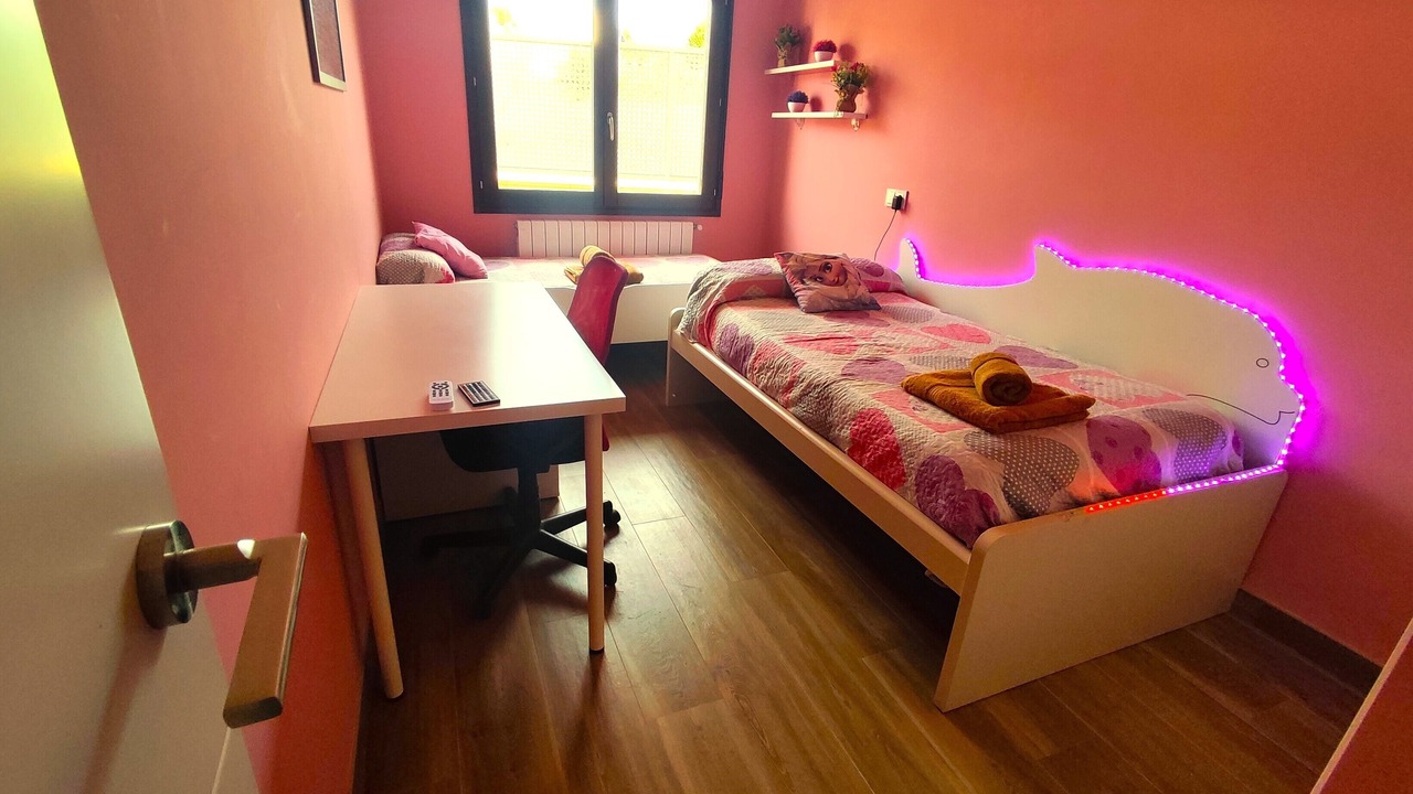 Photo of Bedroom in Carboneras de Guadazaon