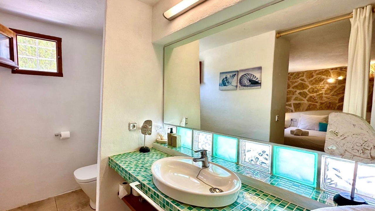 Photo of Bathroom in Sant Josep de sa Talaia