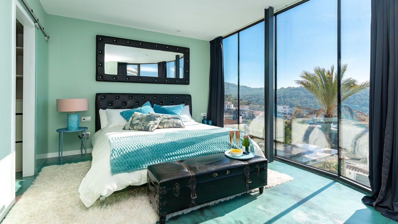 Photo of Bedroom in Quint Mar