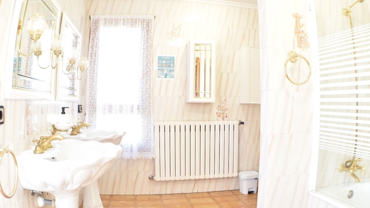 Photo of Bathroom in Olite