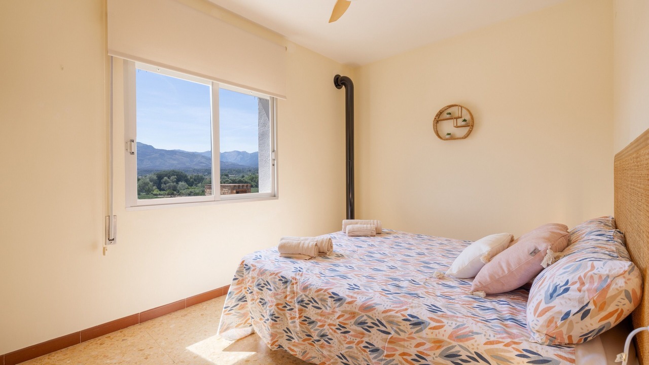 Photo of Bedroom in Tivenys