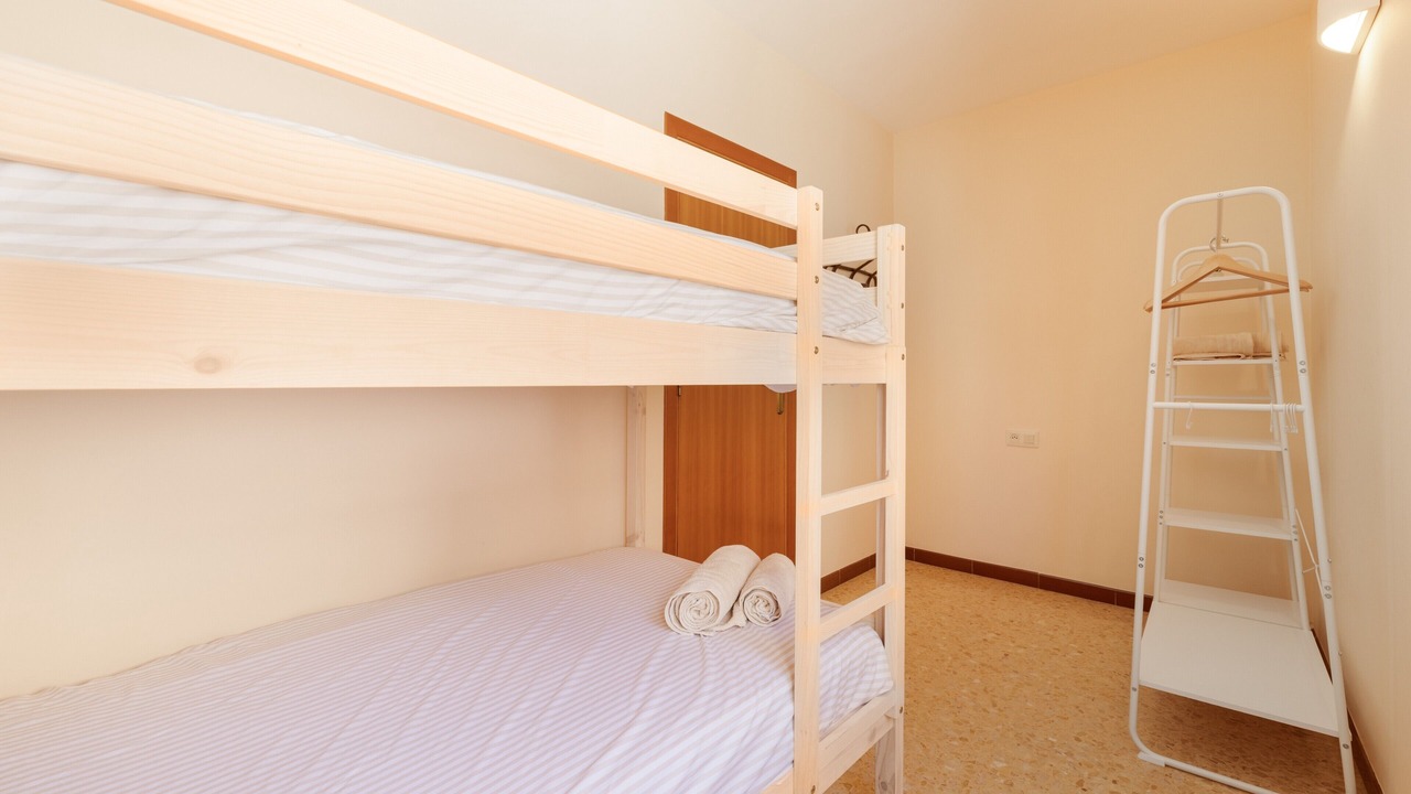 Photo of Bedroom in Tivenys