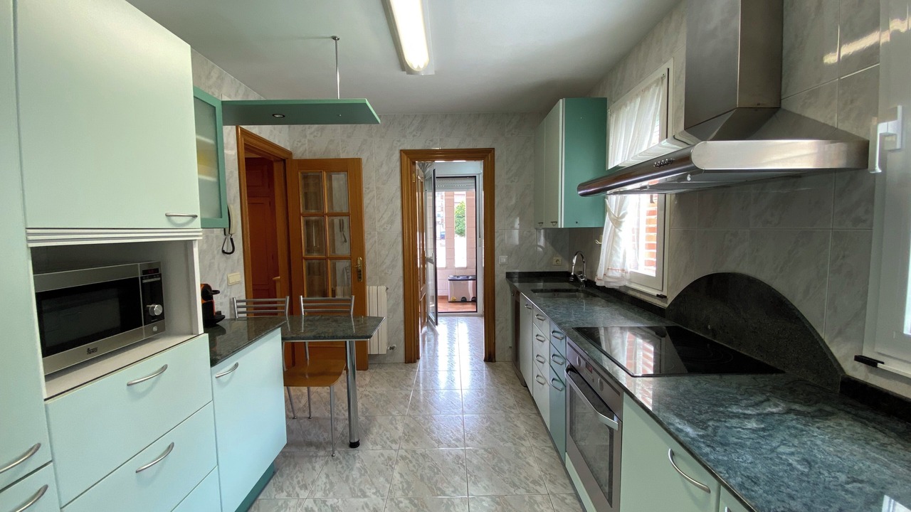 Photo of Kitchen in Baranain