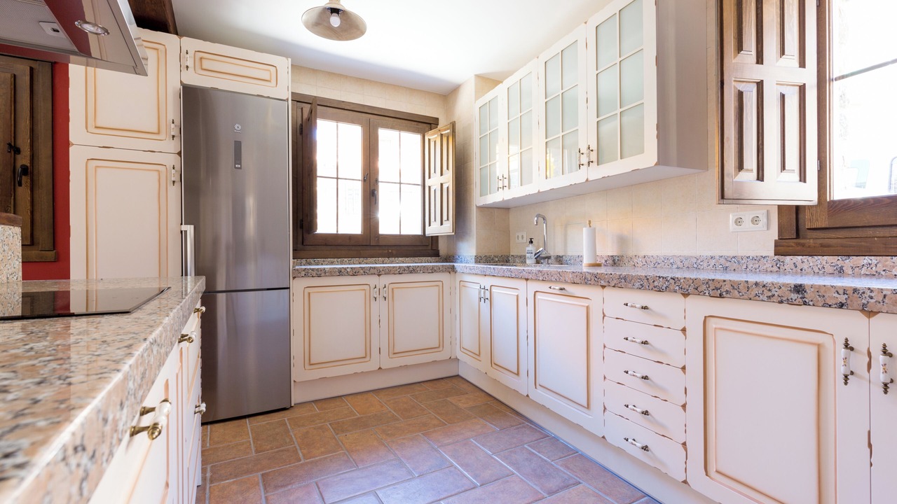Photo of Kitchen in Laguna de Cameros