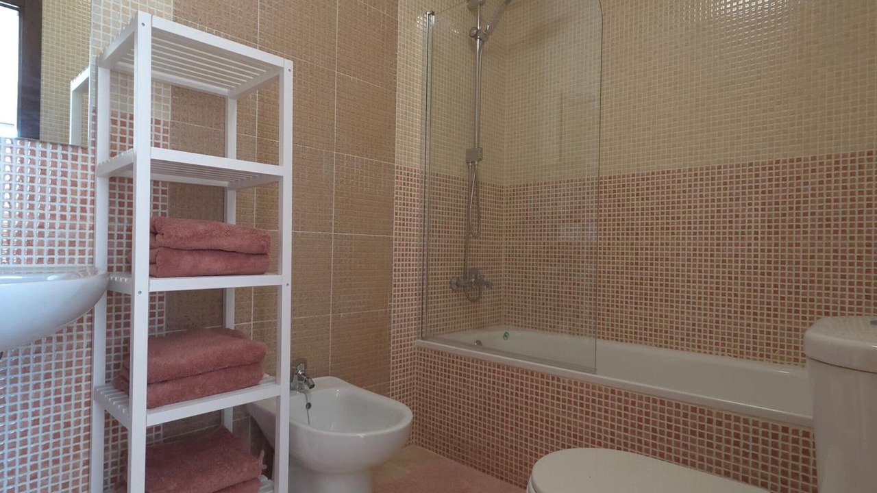 Photo of Bathroom in Los Geraeos