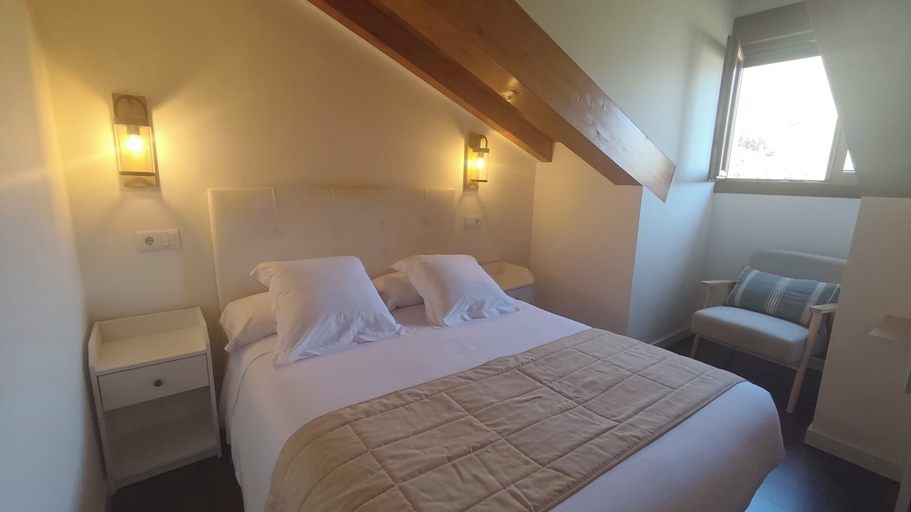 Photo of Bedroom in Tollo