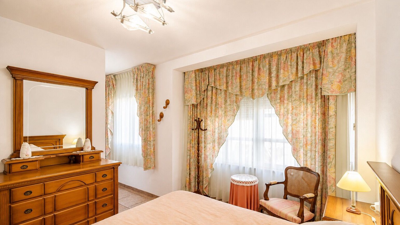 Photo of Bedroom in Los Nietos