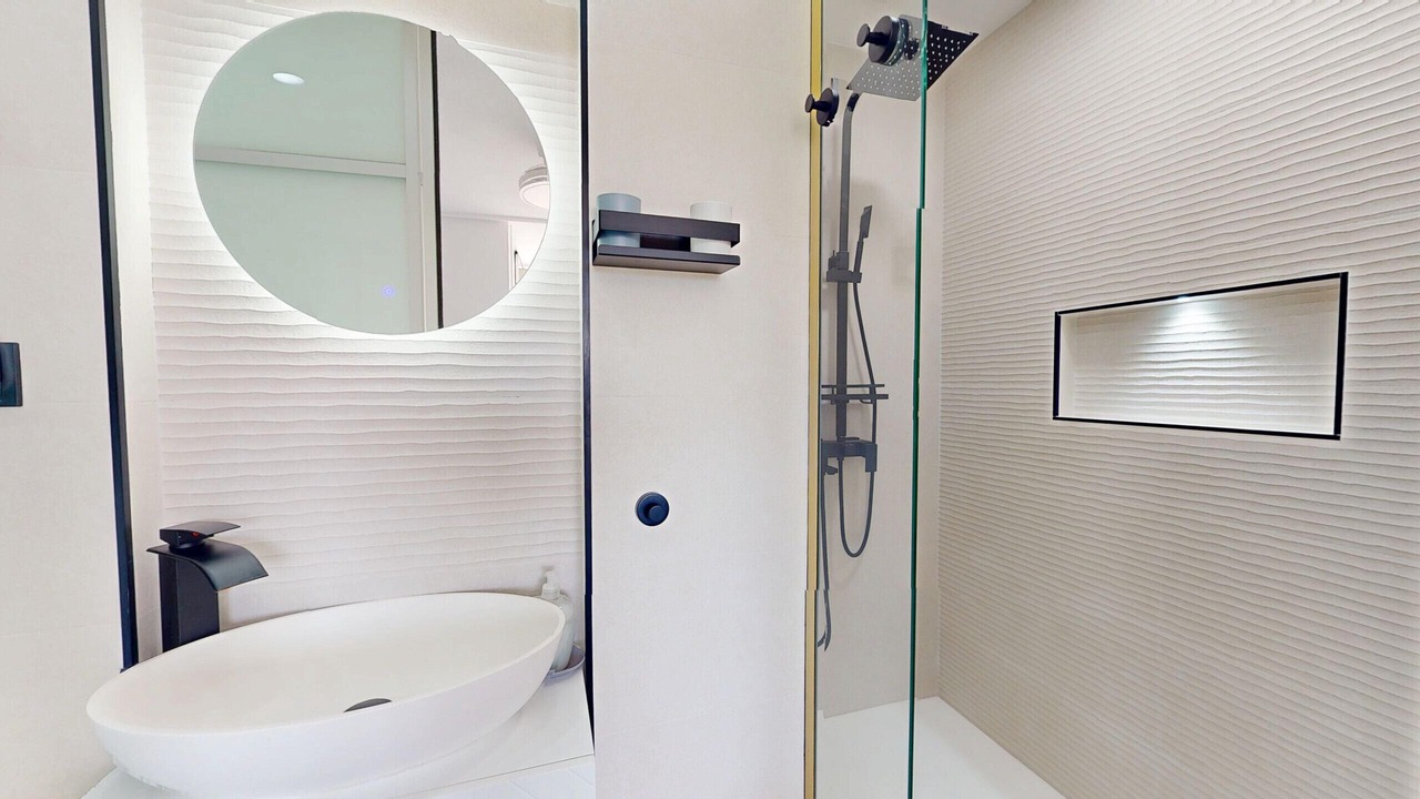 Photo of Bathroom in Jeronimo y Avileses y Balsicas de Arriba