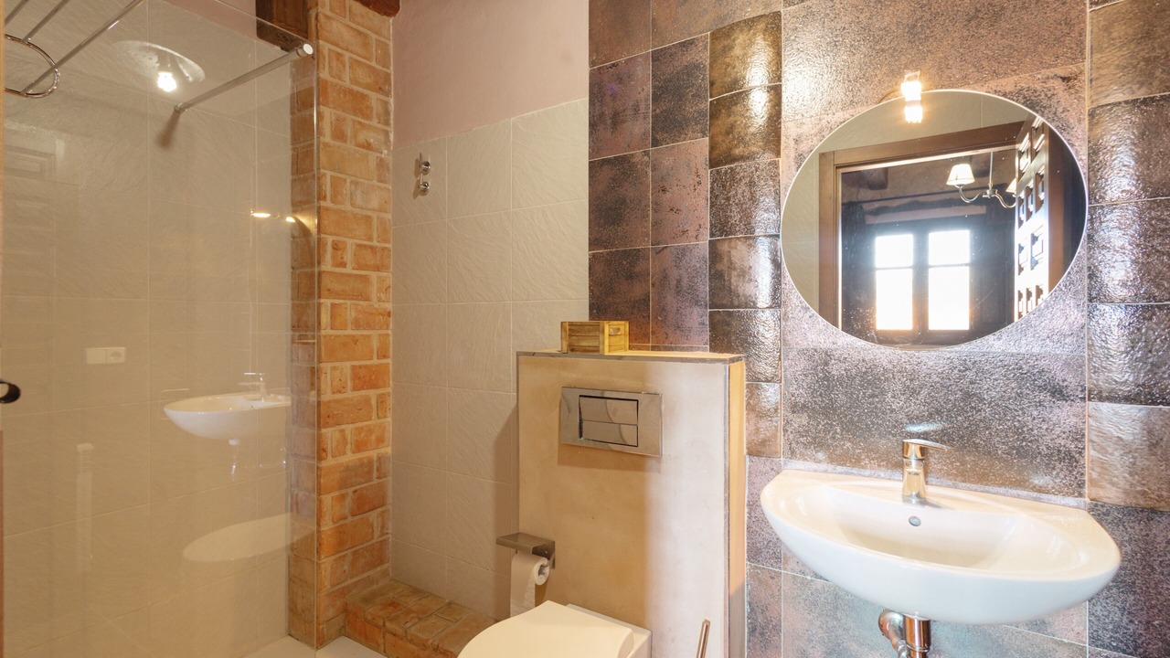 Photo of Bathroom in Alfambra