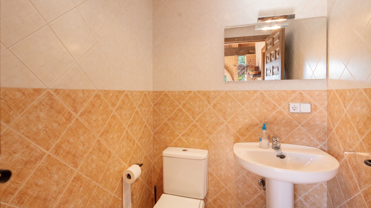 Photo of Bathroom in Alfambra
