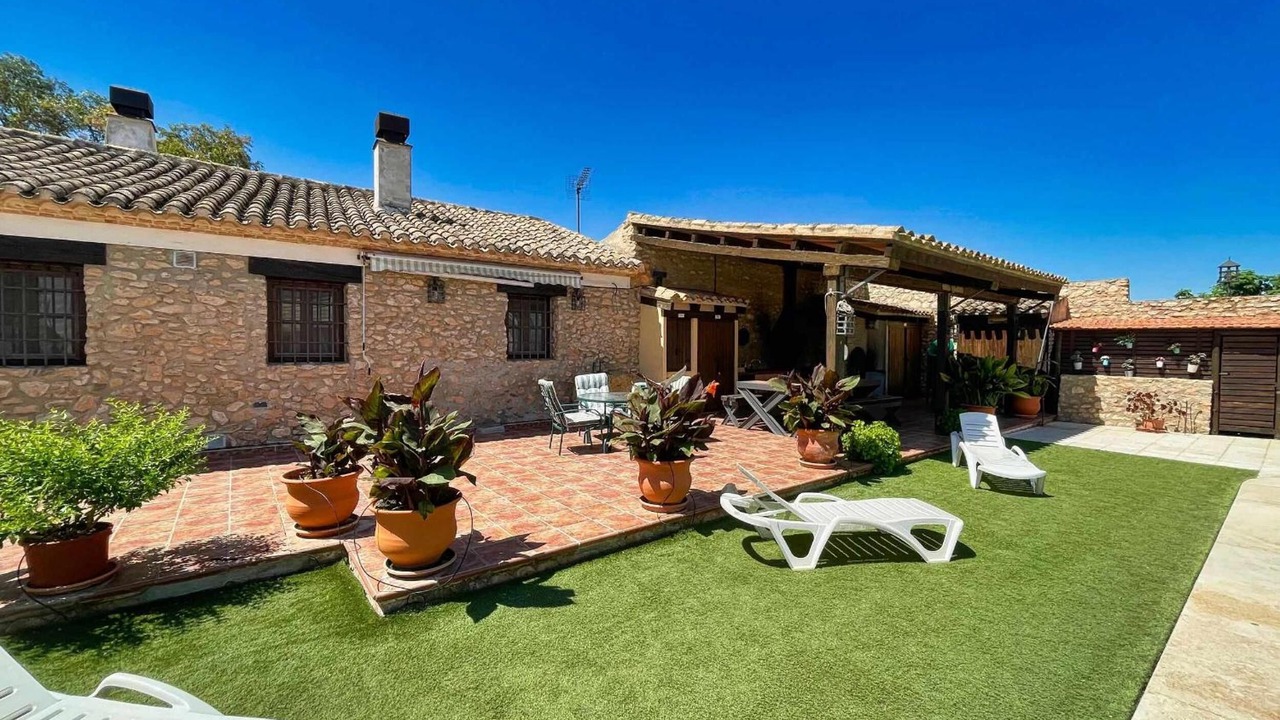 Photo of Patio Balcony in Romero