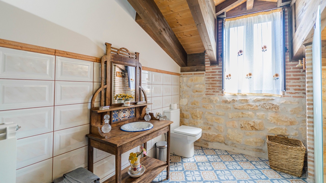 Photo of Bathroom in Moral de Hornuez