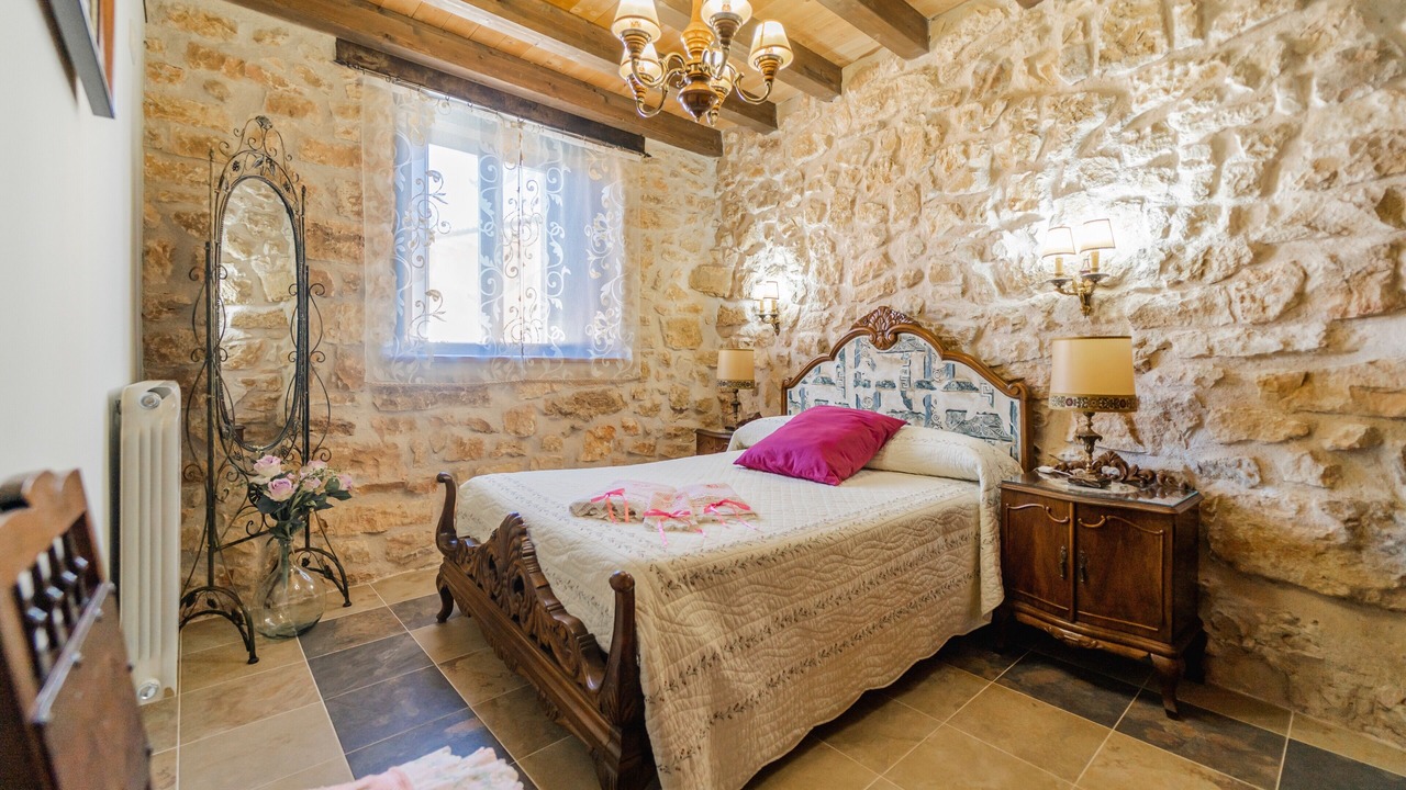 Photo of Bedroom in Moral de Hornuez