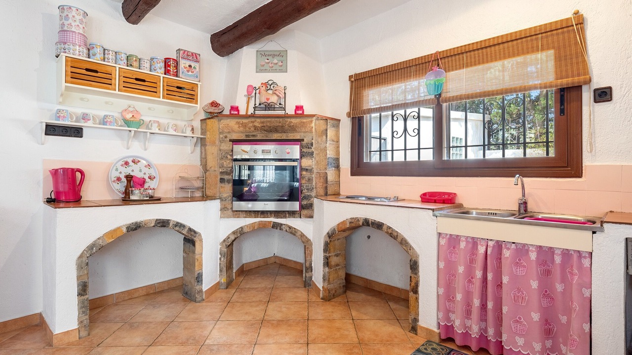 Photo of Kitchen in Botarell