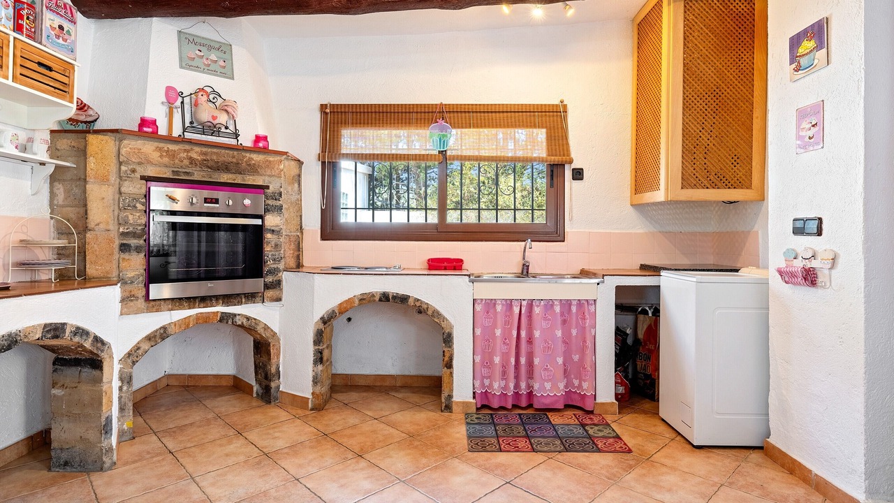 Photo of Kitchen in Botarell