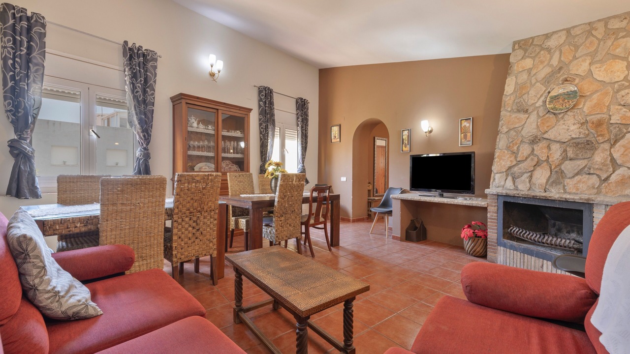 Photo of Livingroom in Alcover