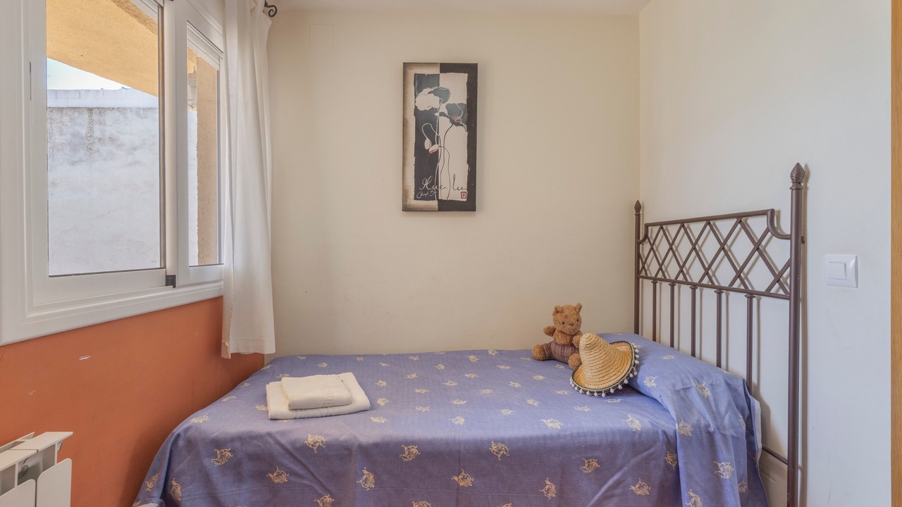 Photo of Bedroom in Alcover