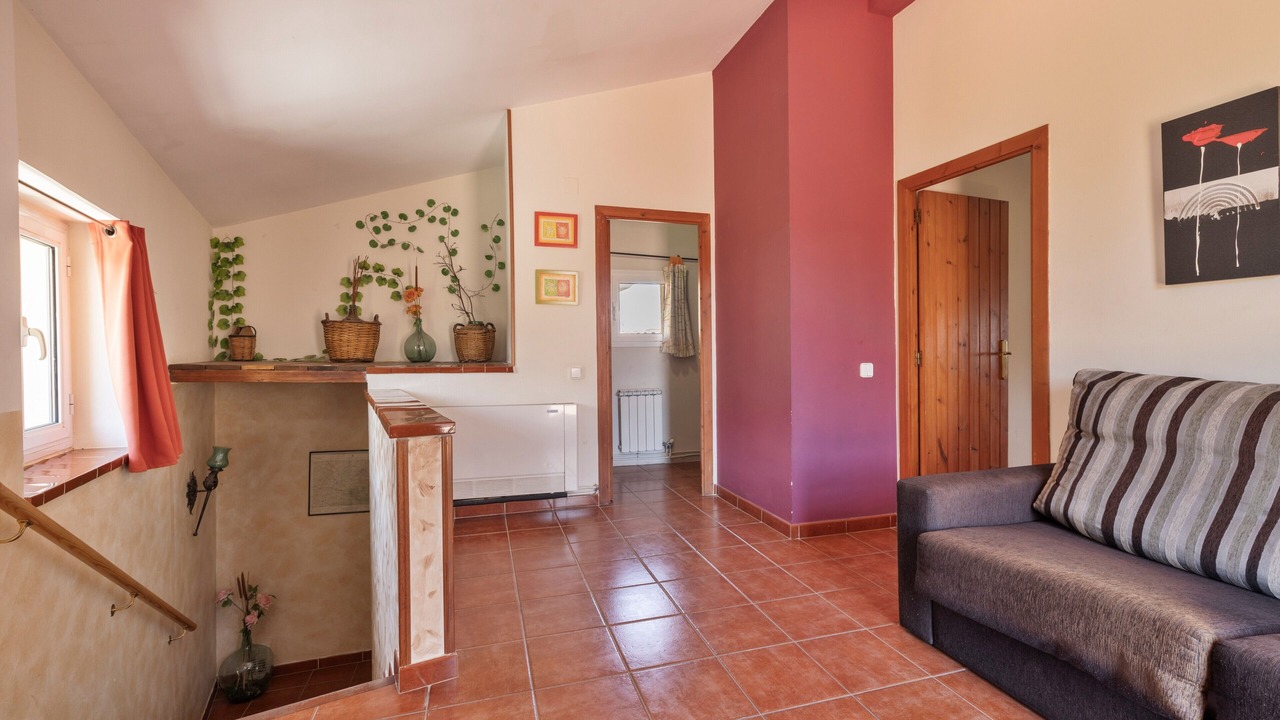 Photo of Livingroom in Alcover