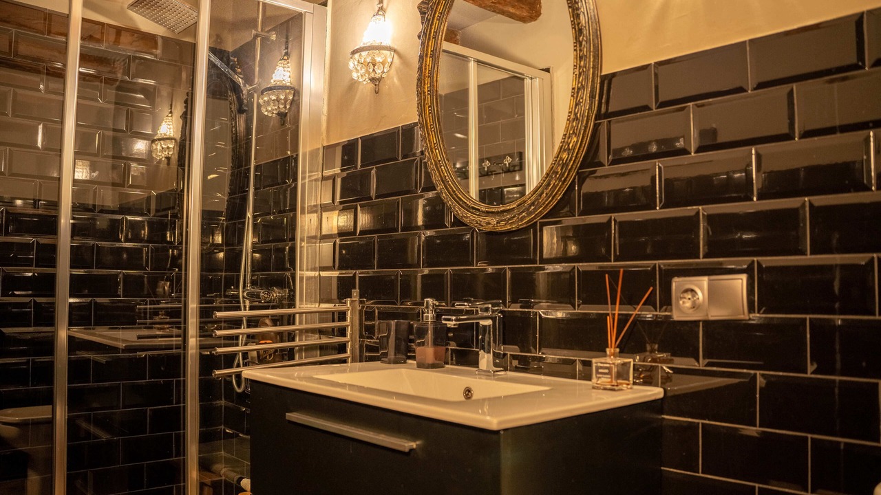 Photo of Bathroom in Zaragoza Old Town