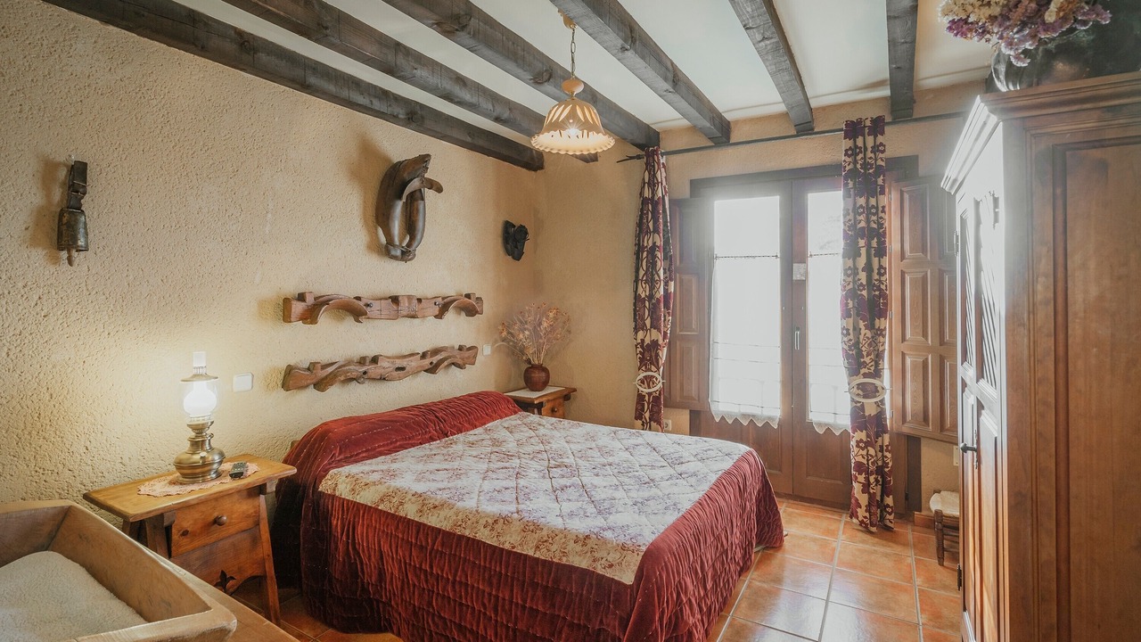 Photo of Bedroom in Turrubuelo