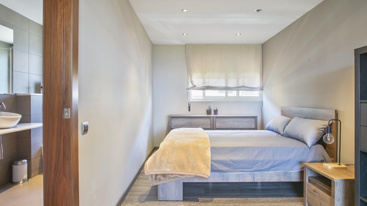 Photo of Bedroom in Montbau