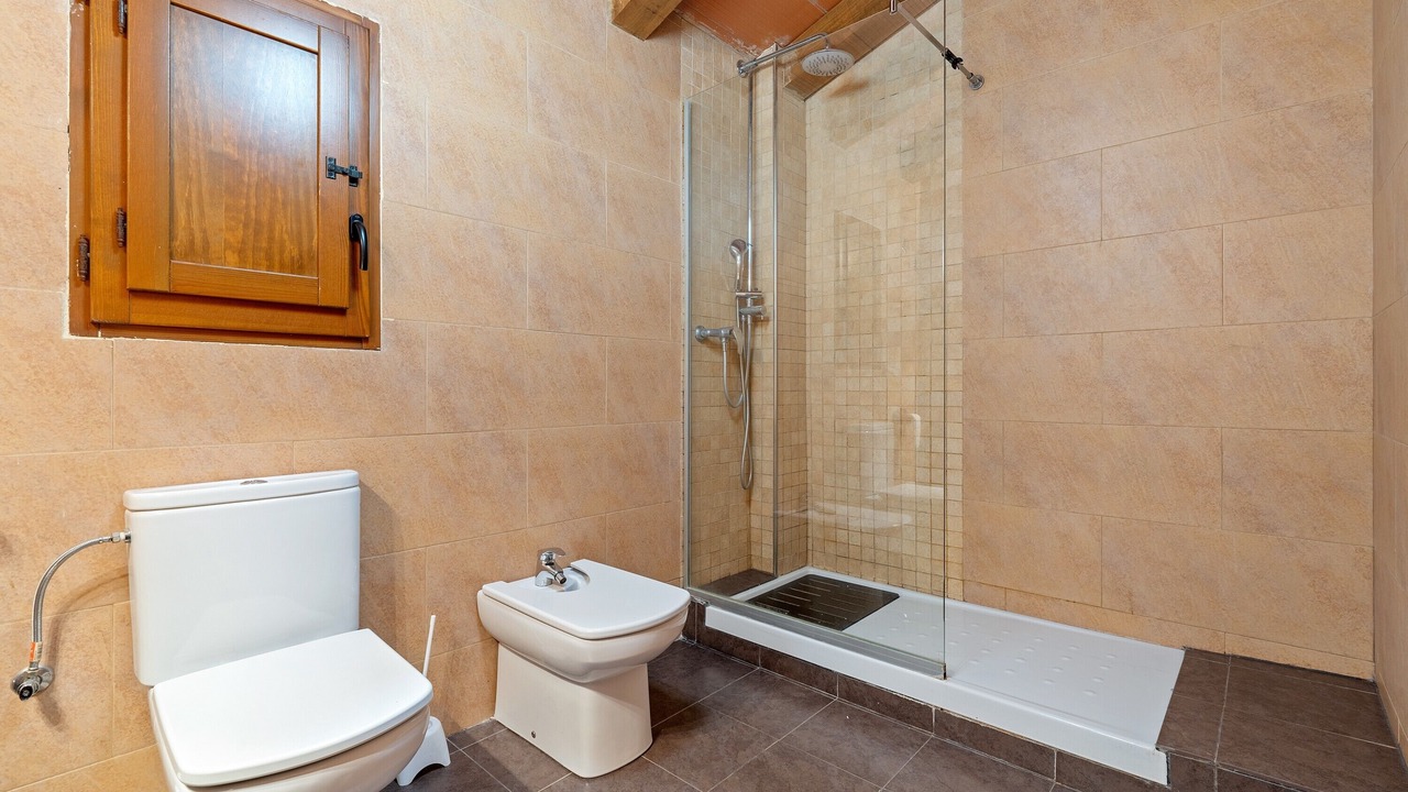 Photo of Bathroom in Flix