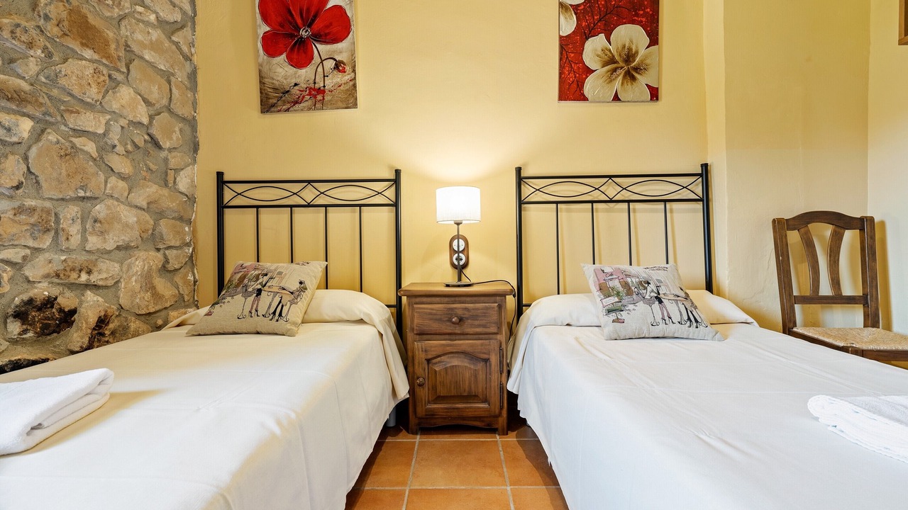 Photo of Bedroom in Flix