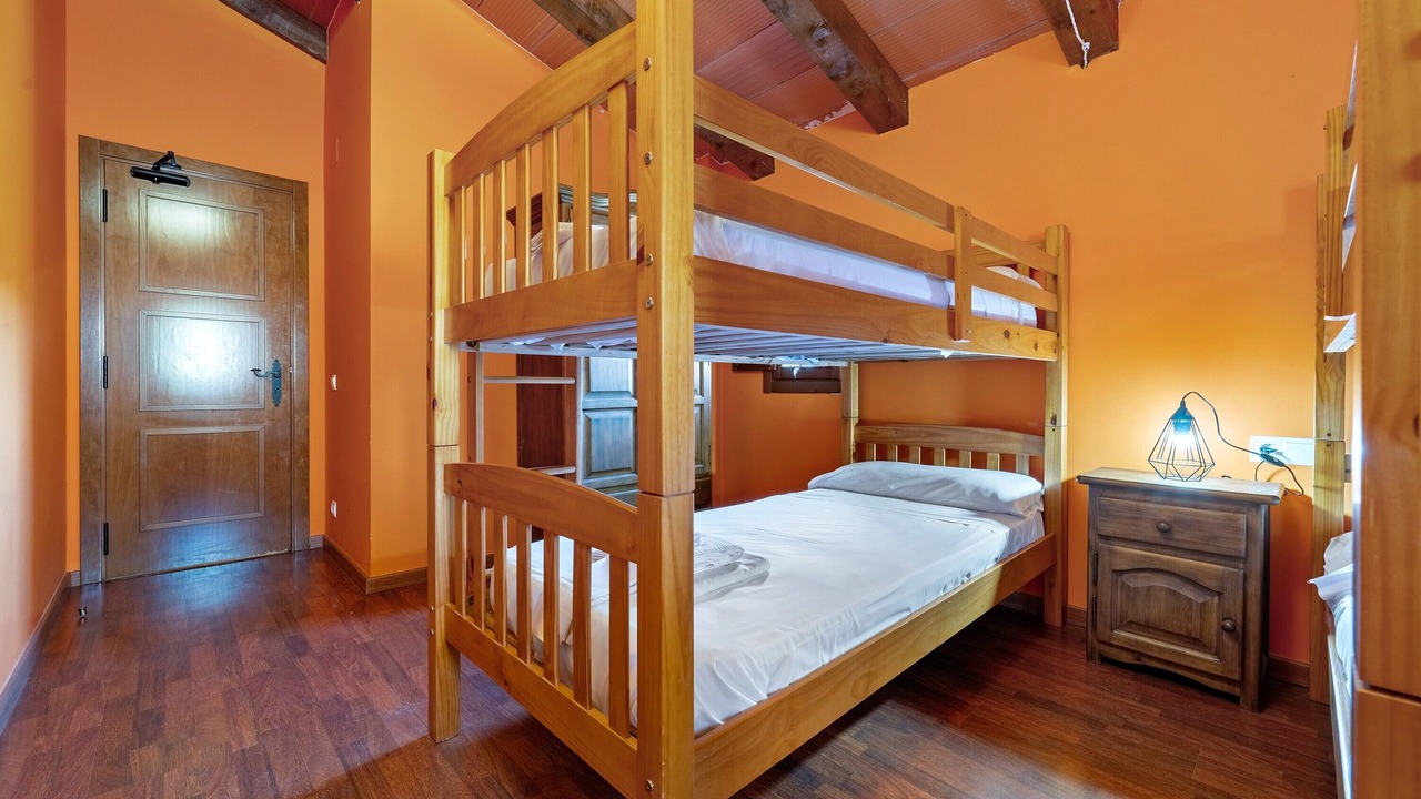 Photo of Bedroom in Flix