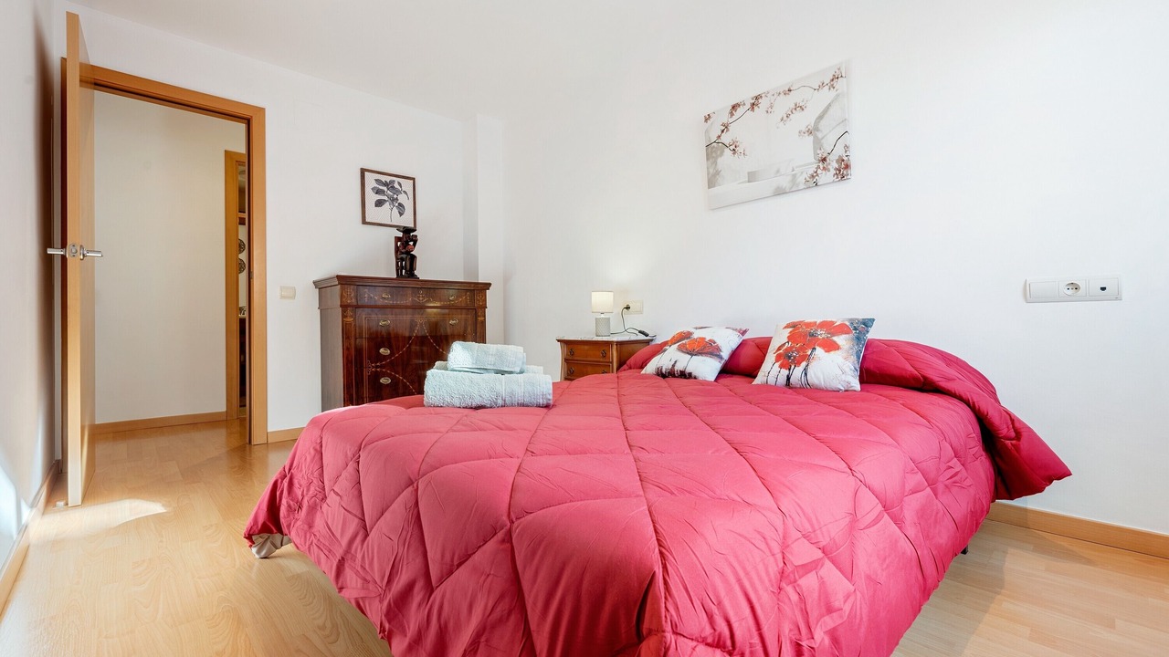 Photo of Bedroom in Flix