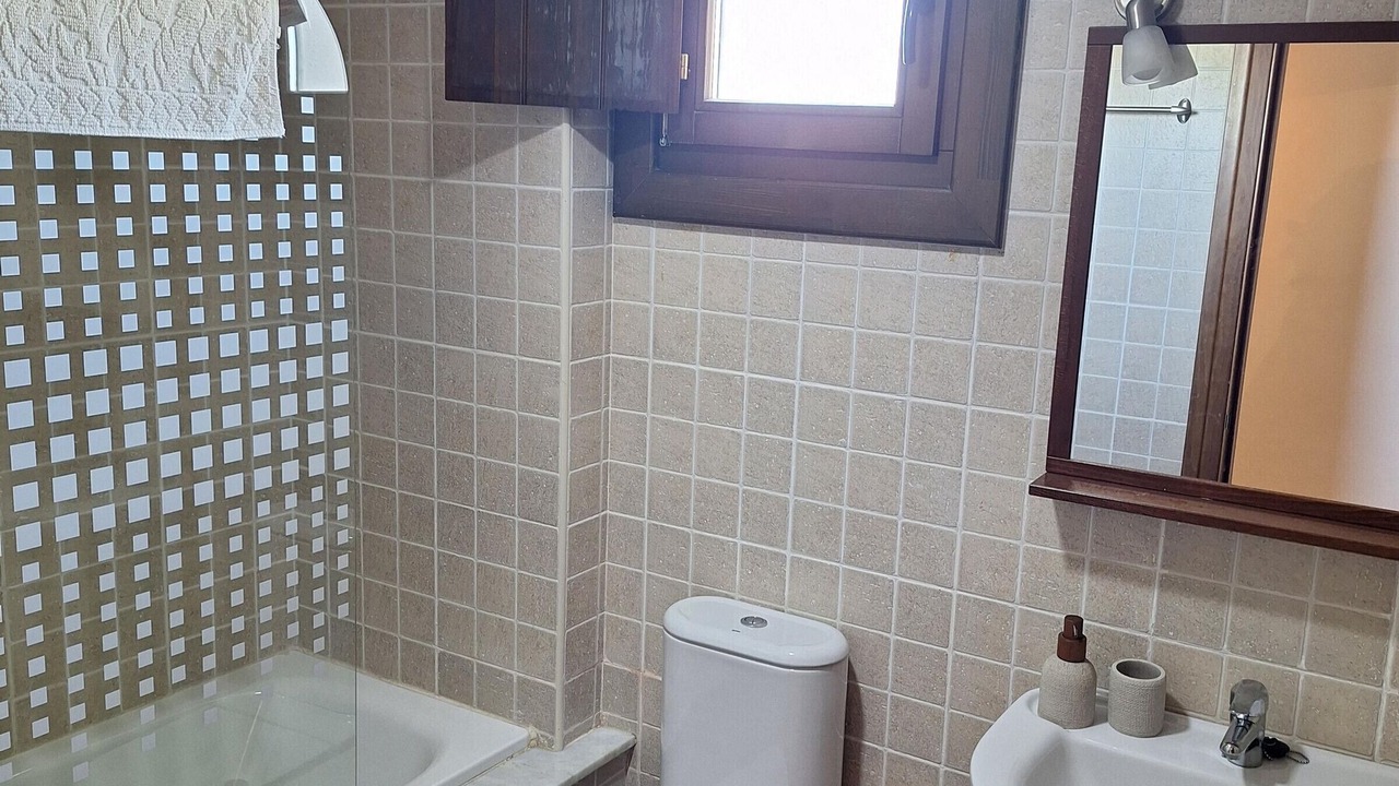 Photo of Bathroom in Badaguas