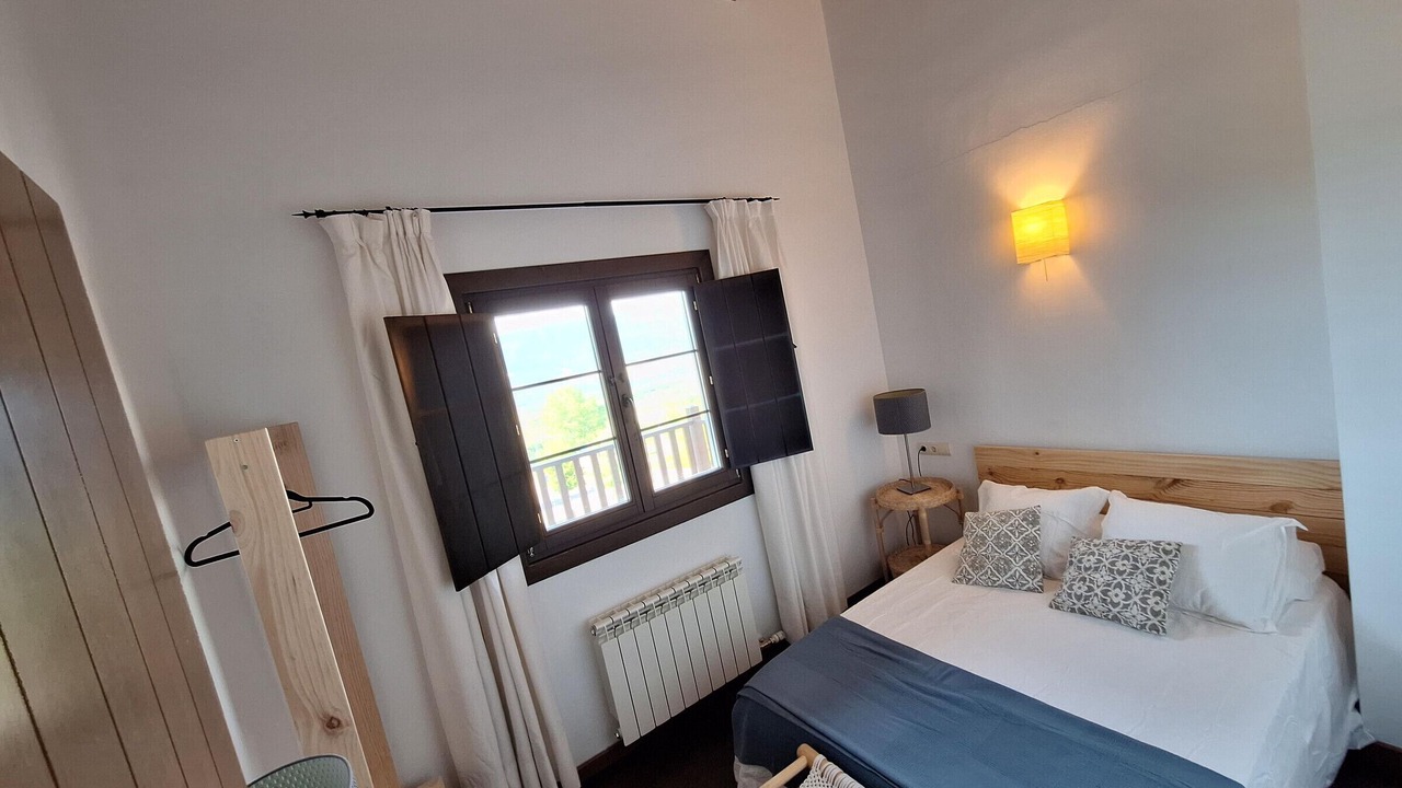 Photo of Bedroom in Badaguas