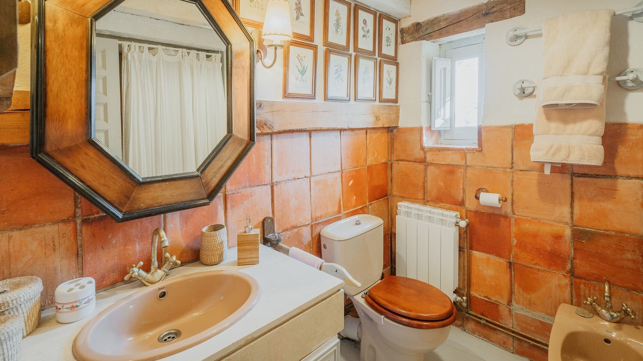 Photo of Bathroom in Requijada