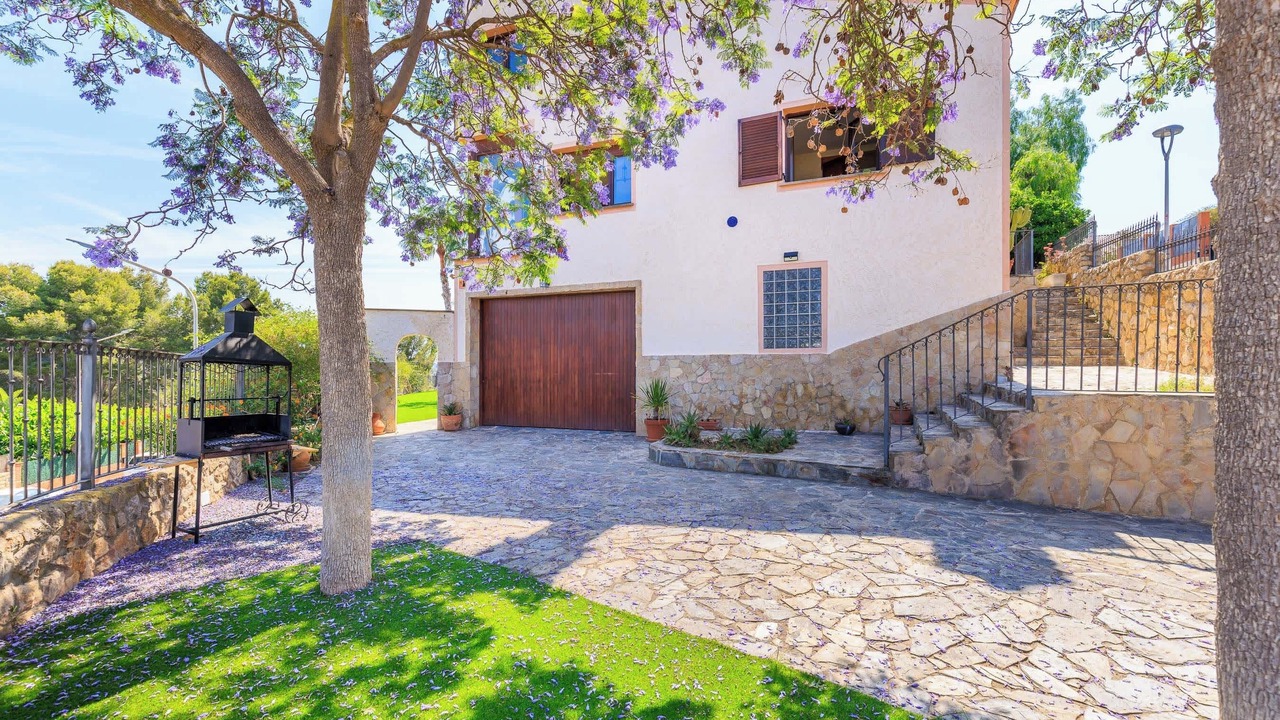 Photo of Patio Balcony in La Riera de Gaia