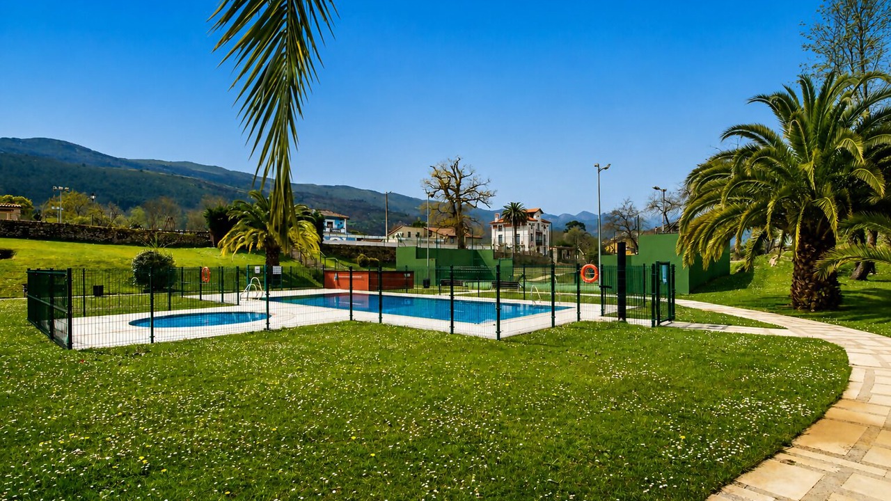 Photo of Others in Noriega