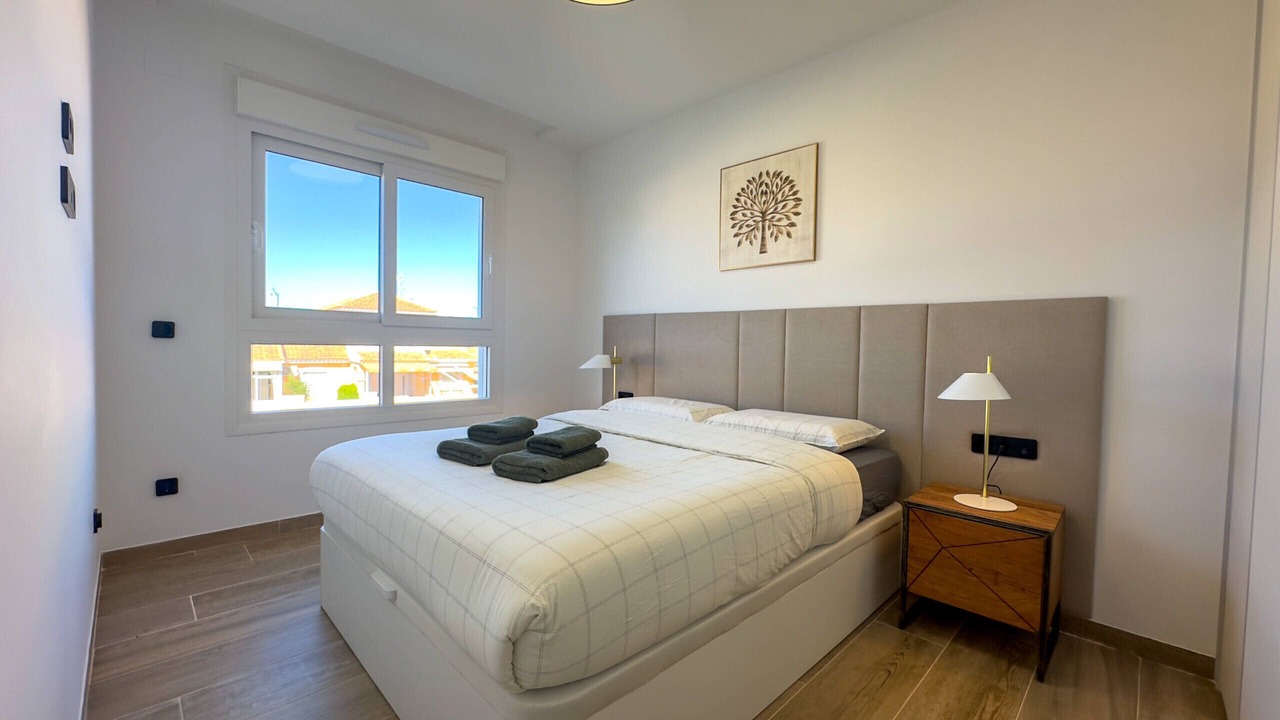Photo of Bedroom in Los Altos