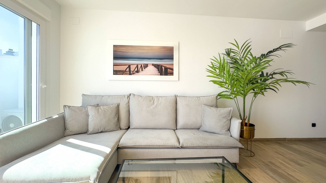 Photo of Livingroom in Los Altos