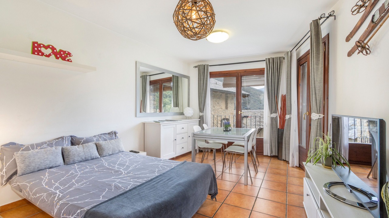 Photo of Bedroom in Sort
