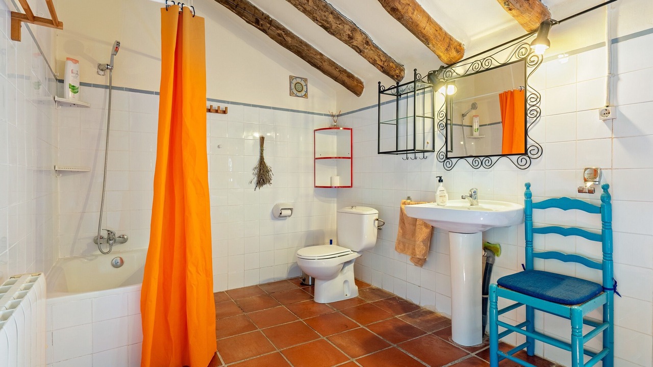 Photo of Bathroom in Querol