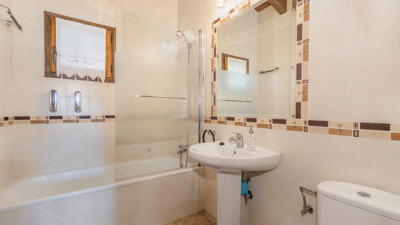 Photo of Bathroom in Valle de Lierp