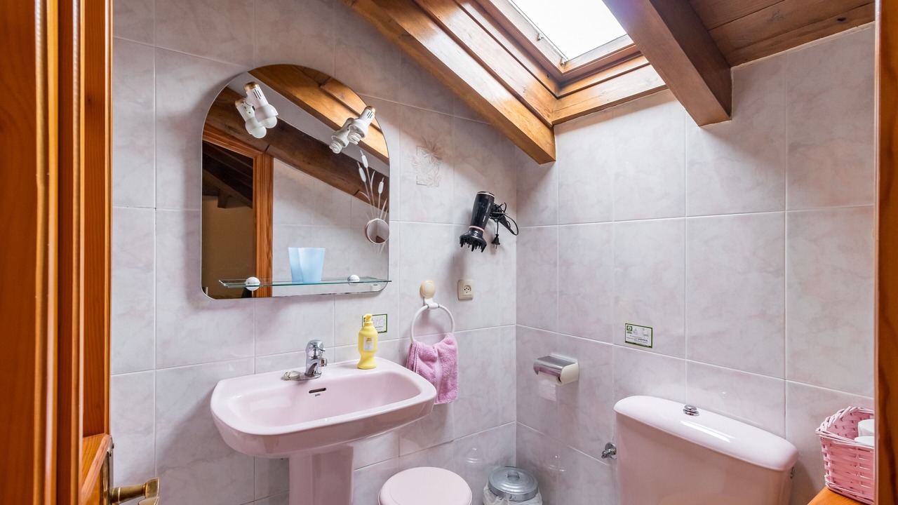 Photo of Bathroom in Cillorigo de Liebana