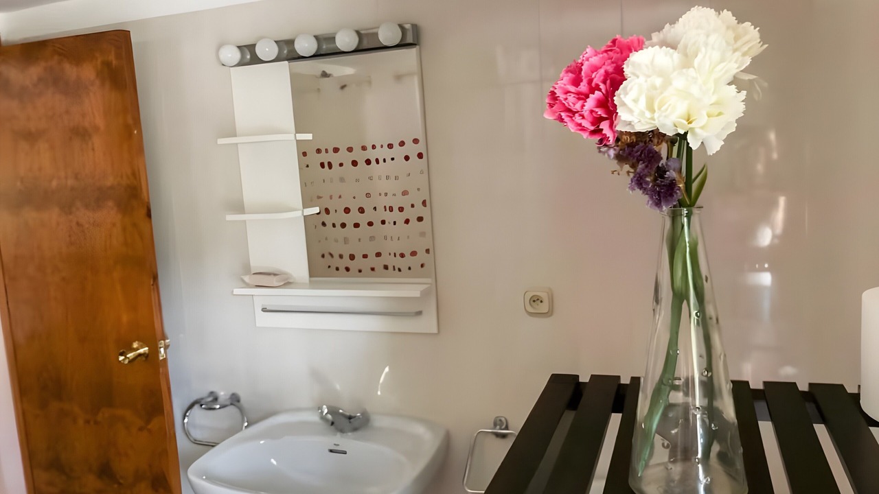 Photo of Bathroom in Salinas