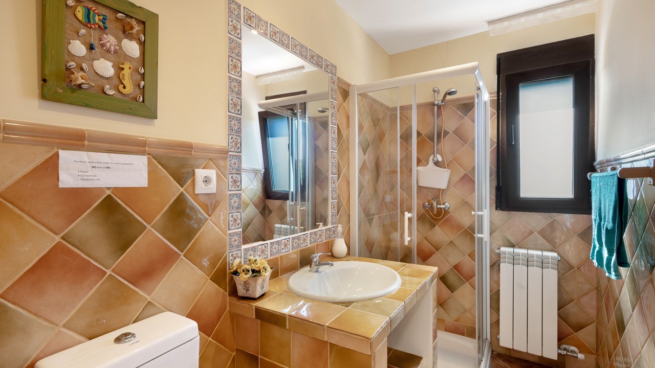 Photo of Bathroom in Navarrete del Rio