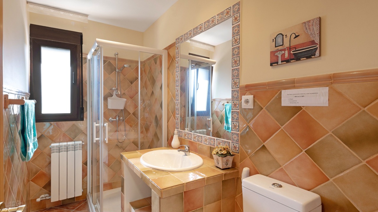 Photo of Bathroom in Navarrete del Rio