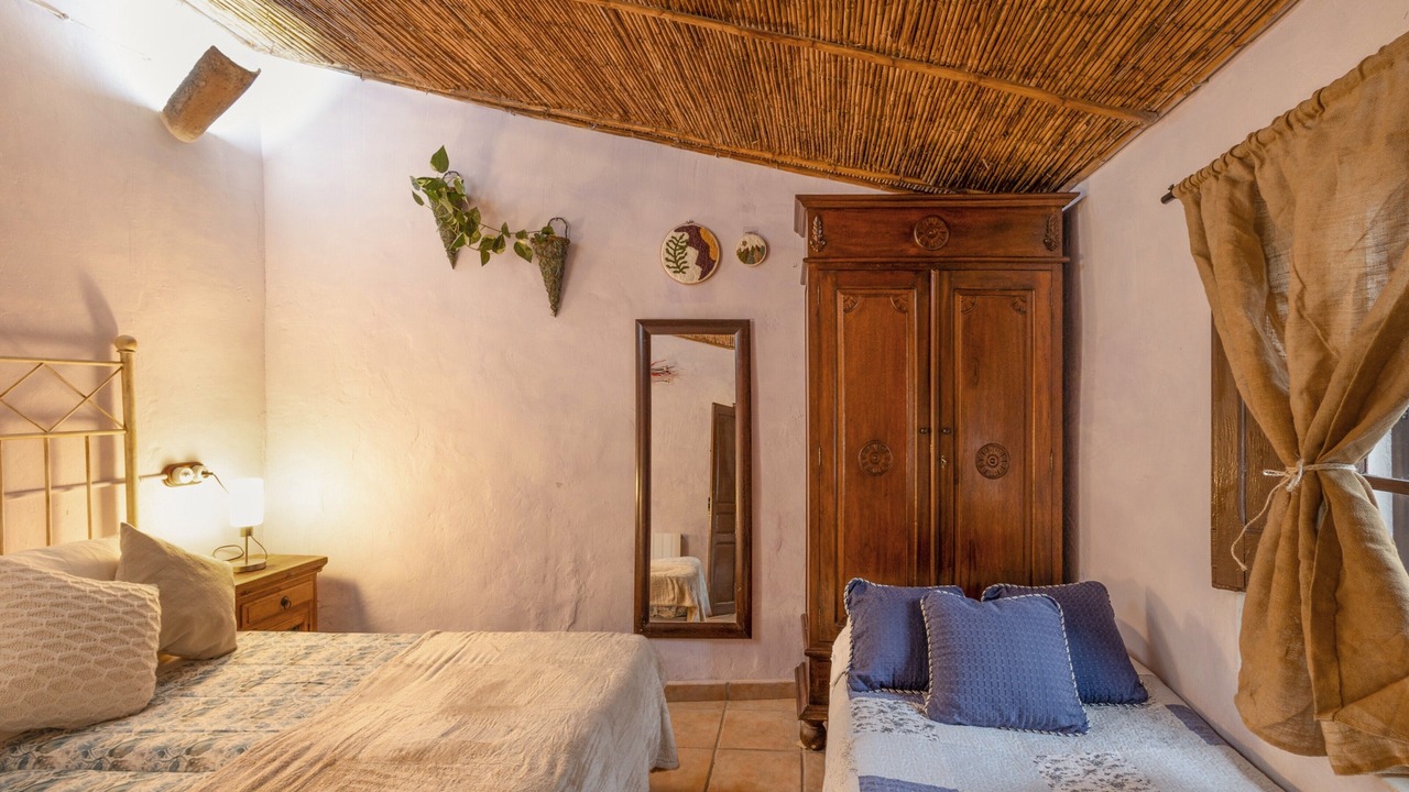 Photo of Bedroom in Pontons