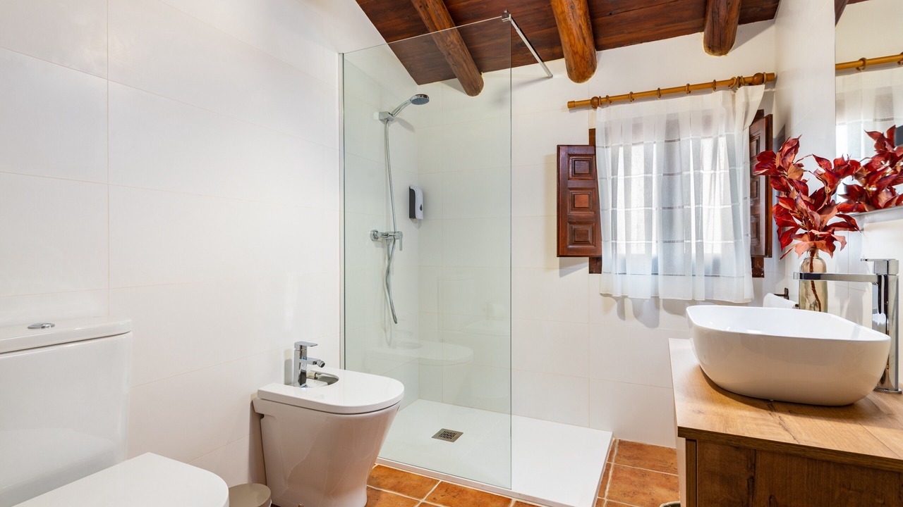 Photo of Bathroom in Vall d'Alba