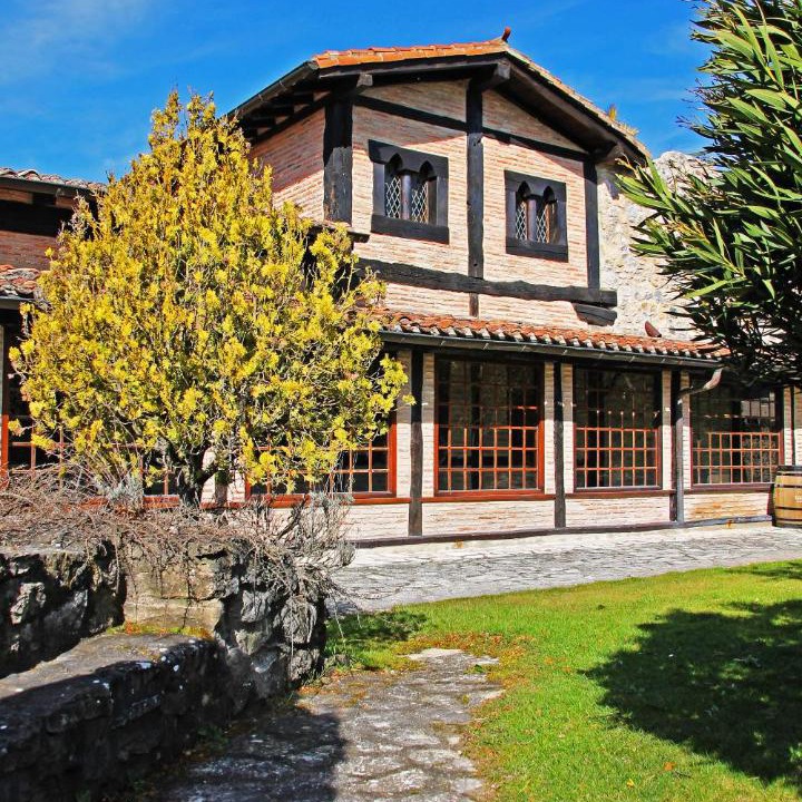 Photo of Others in Elorriaga