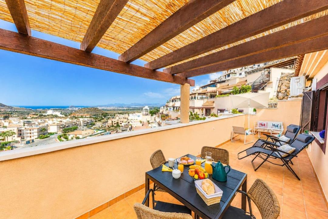 Photo of Patio Balcony in Los Geraeos